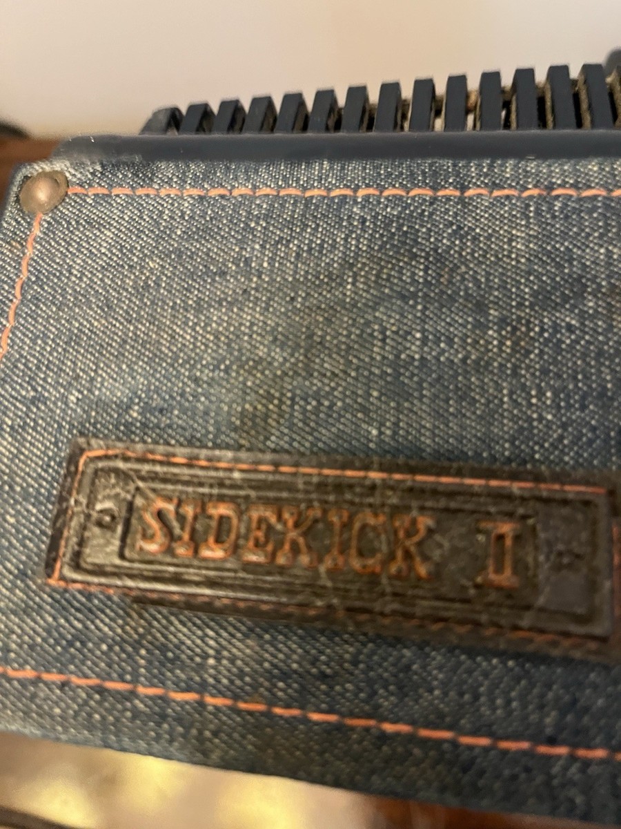 Rare Vintage Zenith Sidekick Model E1343 Denim Wrapped 1975 TV