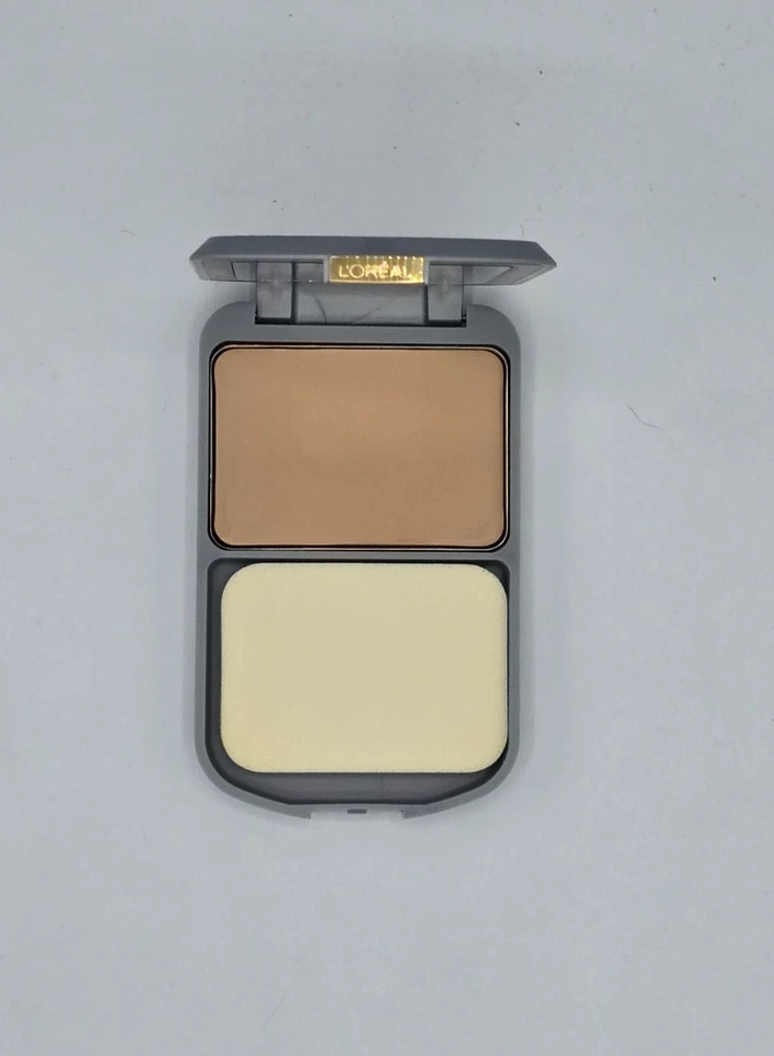 L'Oréal Feel Naturale Light Softening One-step Makeup - Nude Beige 230 - Image 2 of 2