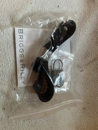 Briggs And Riley Luggage Strap And Lock BRAND NEW - Picture 4 of 5