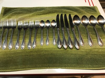 Mixed Lot 19 pcs. Oneida Stainless American Harmony Spoons Forks Knives ..g6