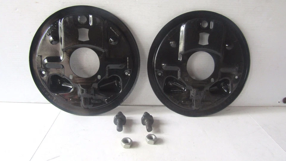 924-220 BRAKE BACKING PLATE CHEVROLET GMC BUICK PONTIAC VINTAGE SET OF TWO - Image 2 of 4