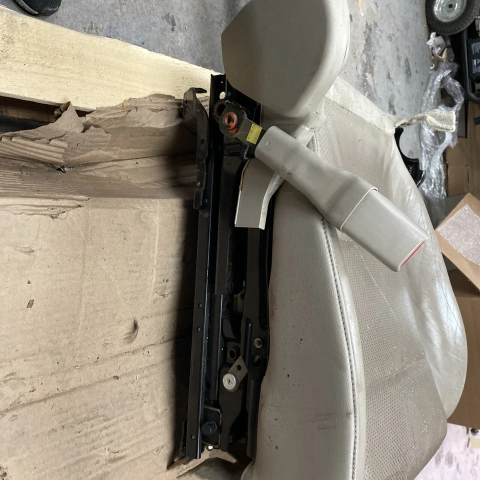 Subaru Outback 2005 2006 2007 2008 2009 asiento delantero izquierdo inferior L BEAN OEM Foto 3 de 4