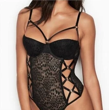 Very Sexy Victoria’s Secret Crisscross Ring Teddy 34D