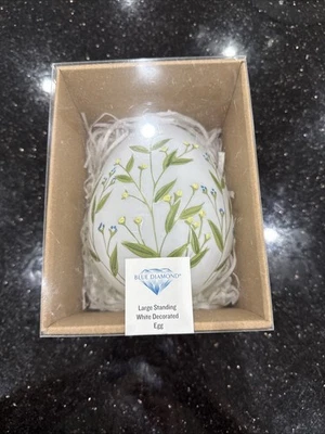Large Standing White Decorated Egg (Blue Diamond) - Image 1 of 2