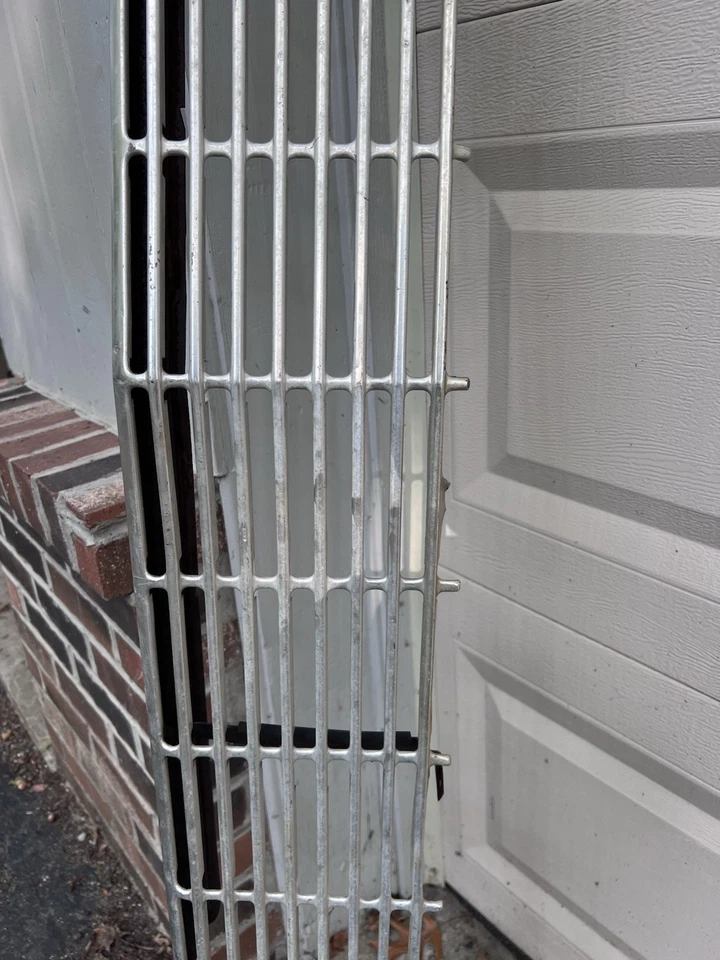 Chevrolet Impala Bel Air Biscayne 1964 parrilla delantera GM parrilla del conductor Foto 4 de 4