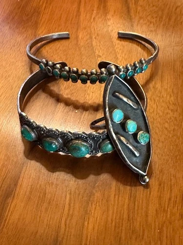 Lot of Vintage Native American Sterling Silver Jewelry - 9 Pc -- Rings Necklaces