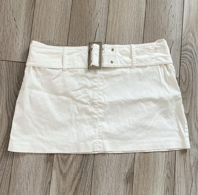 A. Byer Vintage Y2K Cotton White Mini Skirt with Belt size 13