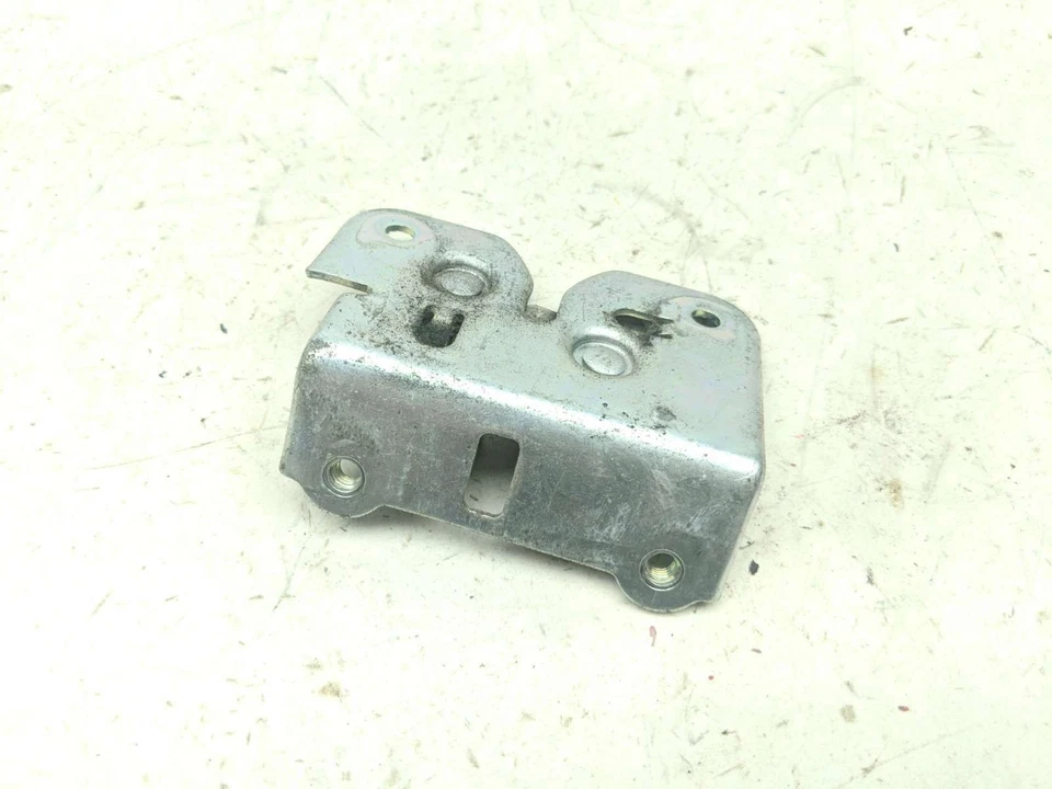 Soporte de montaje de pestillo de asiento 13 Honda CBR250R CBR 250 Foto 2 de 4