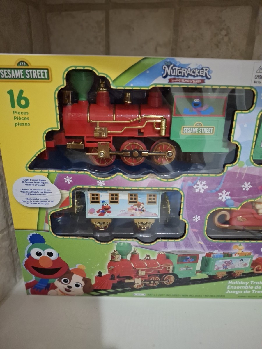 RARE Sesame Street Elmo Musical Light Up Train Set Christmas 16pc
