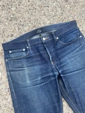 APC Petit Standard Size 32
