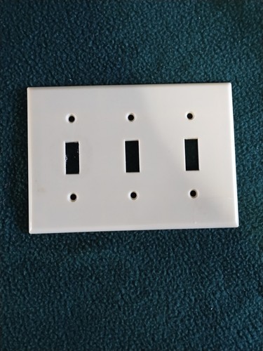 Leviton Ivory 3-Gang Plastic Switch Plate Cover Wallplate  - Picture 1 of 2