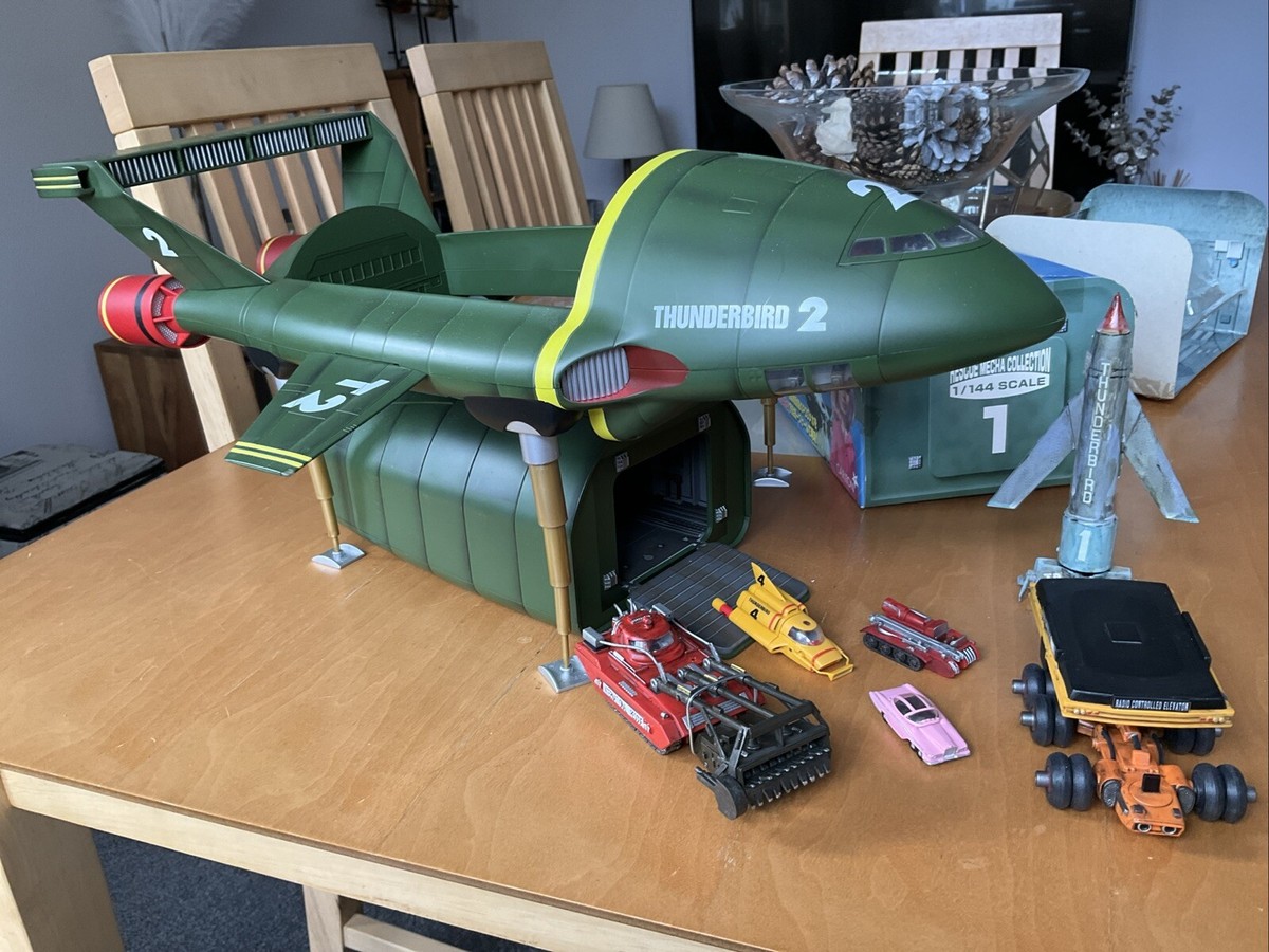 Takara 1/144 Thunderbird 2 + Mecha Rescue vehicles TB4 Fab1