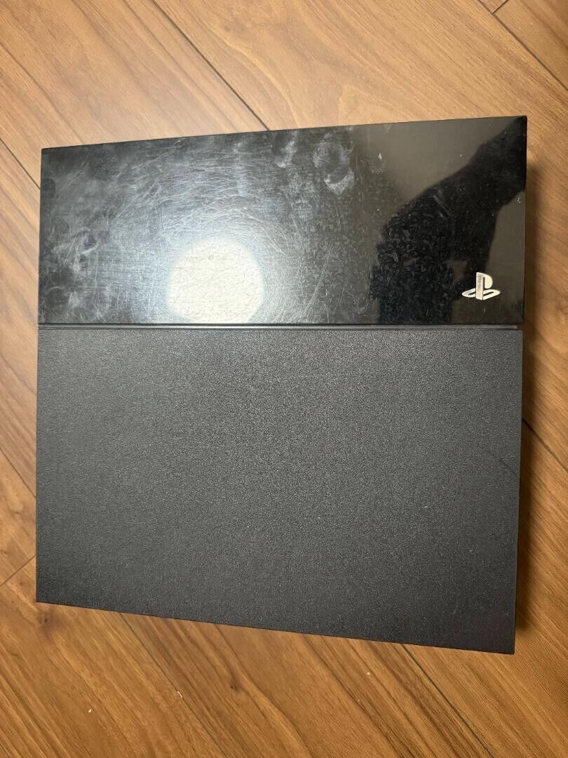 Sony PlayStation4 First Limited Pack With Camera CUHJ-10001 Sony PlayStation4 First Limited Pack With Camera CUHJ-10001