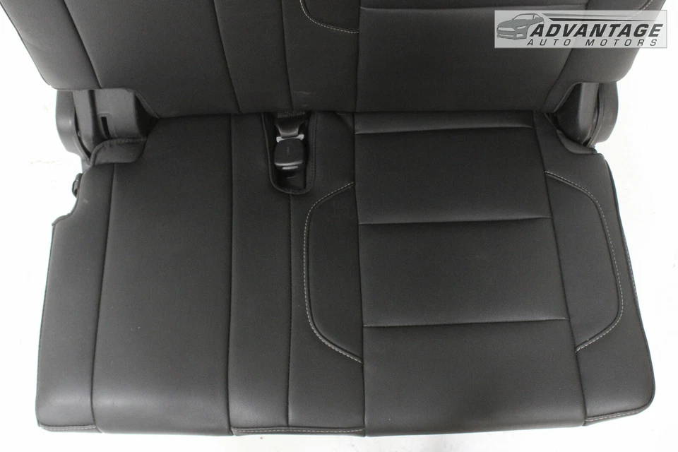 Chevrolet Suburban 2015-2020 lado trasero izquierdo tercera fila marco de asiento cojín superior OEM Foto 3 de 4