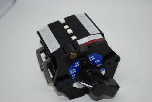 Craig & Derricott Rotary Changeover Switch 32A 415V 3P Part # SPRQ3242/2/SM/G - Picture 3 of 8
