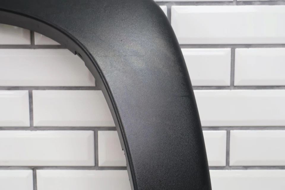 99-06 Chevy Silverado 2500HD rueda trasera izquierda acampanada (negro texturizado) platón de 6,5 ft Foto 4 de 4