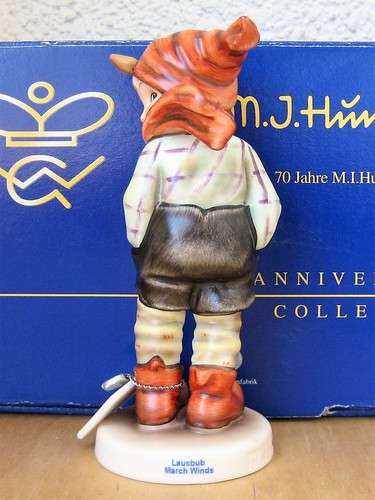 Hummel Figurine "MARCH WINDS" HUM #43 TMK8 Goebel 70th ANNIVERSARY LE MIB R341 - Picture 4 of 8