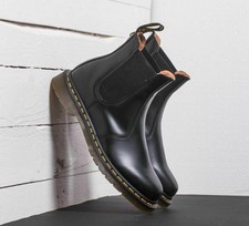 dr martens black smooth 2976