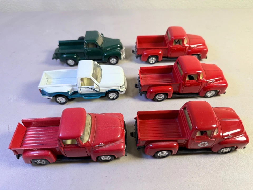 Lote mixto de 6 camionetas diecast Road Champs Ford/Chevy 1:43 ENVÍO GRATUITO Foto 2 de 4