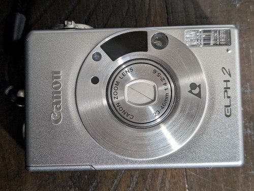 Canon ELPH 2 Digital Camera Silver Tested Works as it should unique camera - Imagen 6 de 10