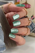 Red Aspen Press On Nails-Ho, Ho, Haute, Haddie Short • Coffin • Cat-Eye Green