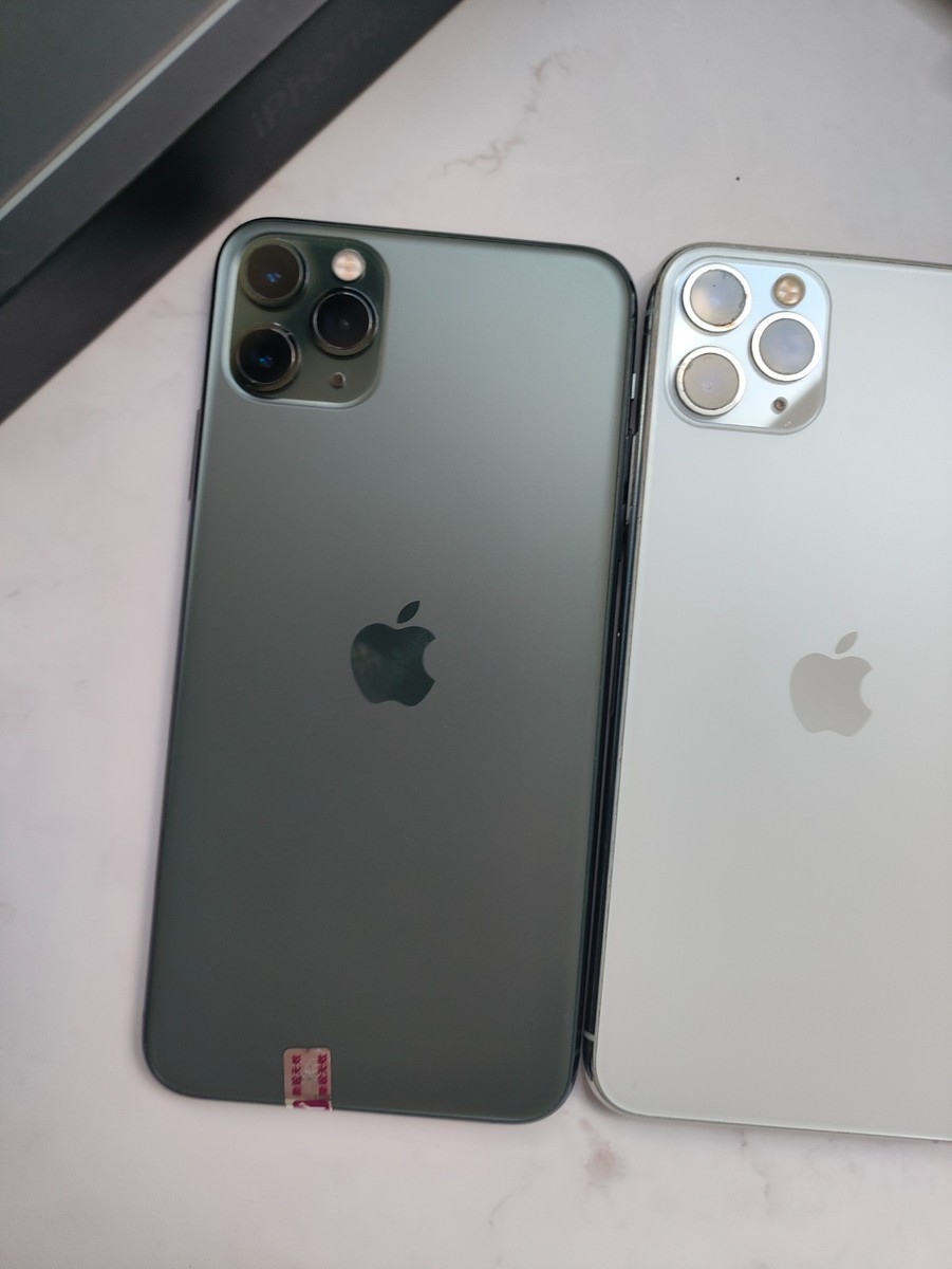 Apple iPhone 11 Pro Max 256GB Unlocked all Carrier Excellent