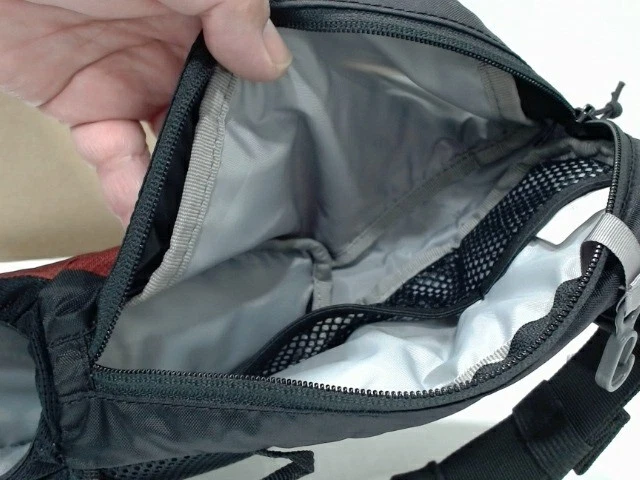 UsadoveryGood - Cinturón de hidratación CamelBak Podium Flow, ladrillo cocido/negro, 21 oz Foto 3 de 4