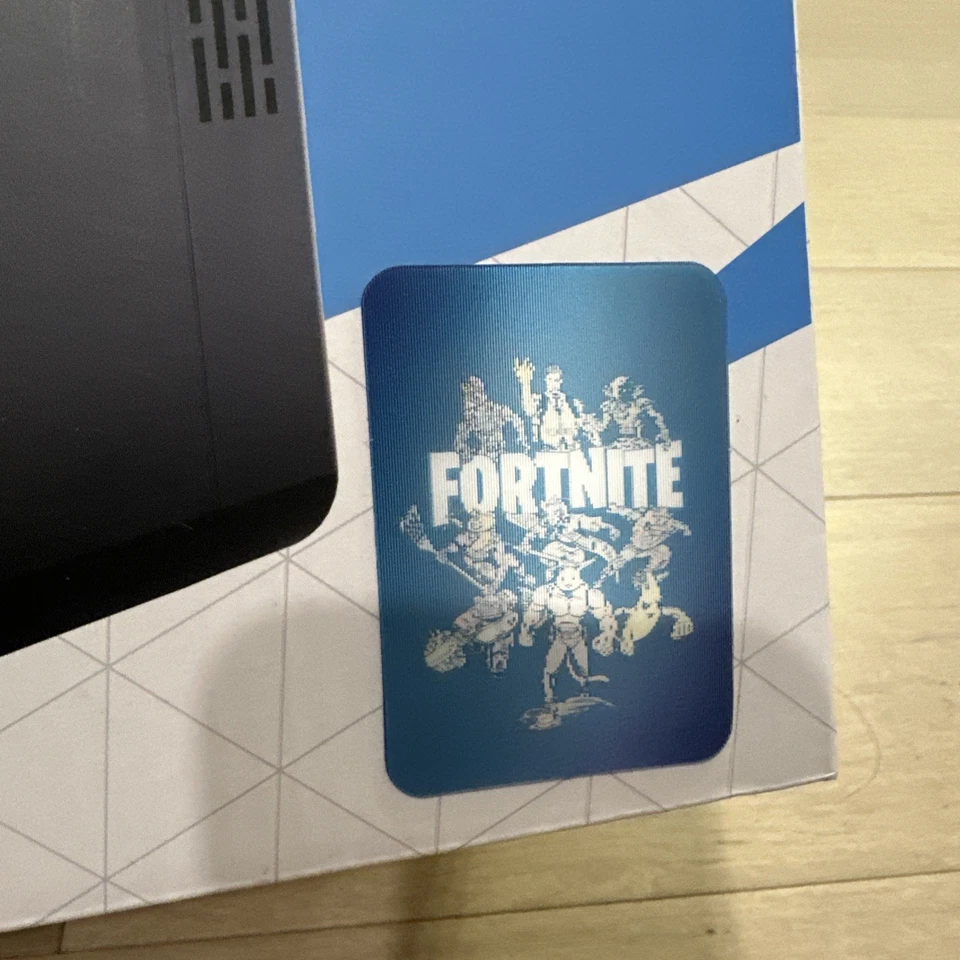 Fortnite 6 Can Mini Fridge Rare Holographic Front New In Box - Image 4 of 4