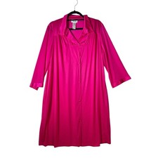 Vanity Fair Robe Womens Size Large Dark Pink Nylon Made in USA Floral Motif