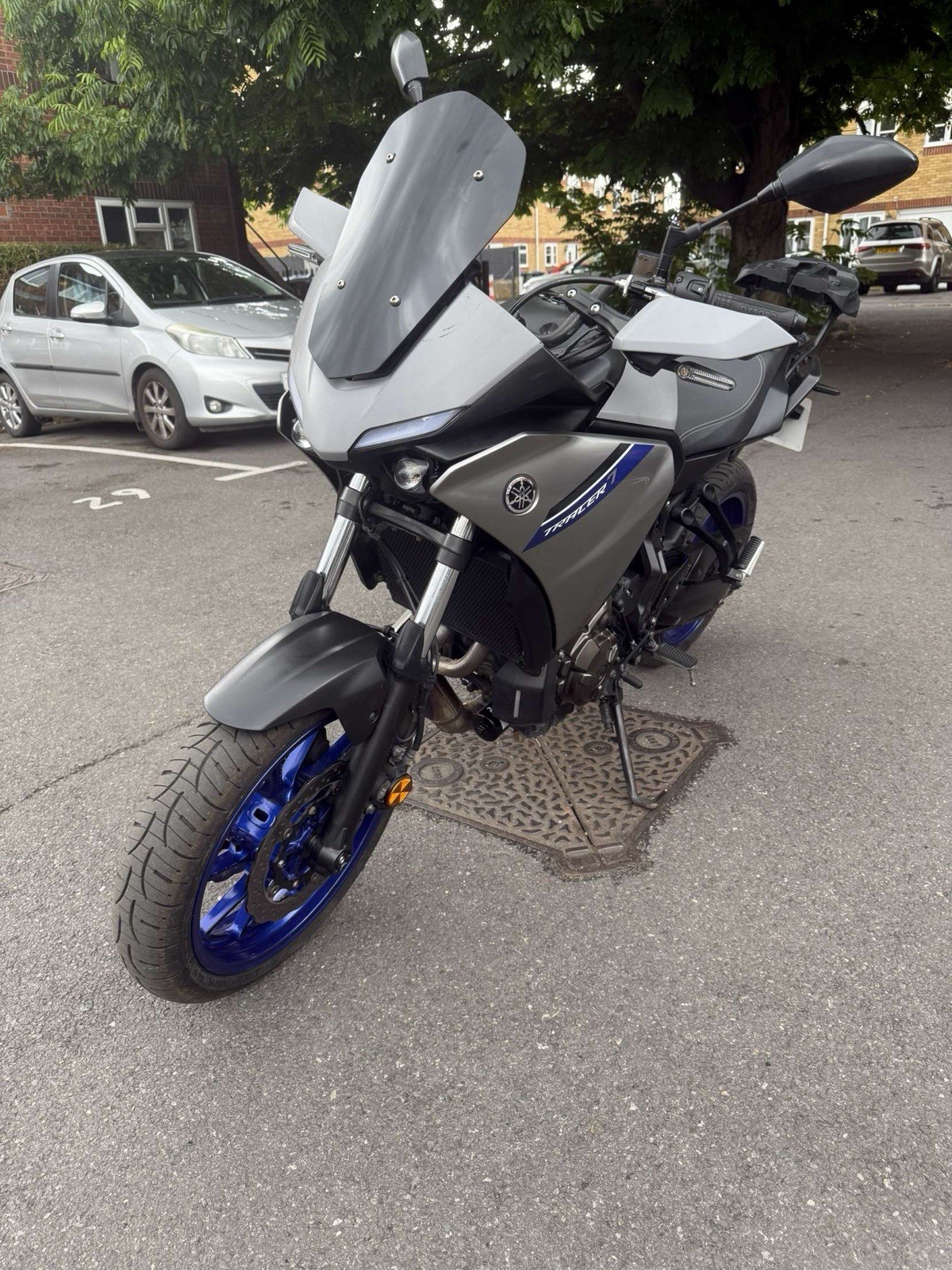 Picture 1 of 11