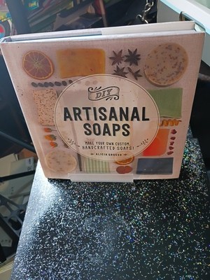DIY ARTISANAL SOAPS