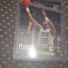 Topps 1993-94 Stadium Club Karl Malone Utah Jazz Basketball Card #174 High Court