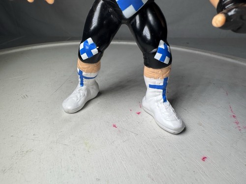 Nice 1994 Hasbro WWF Ludwig Borga LOOSE Action Figure Wave 11 Green Card RARE - Picture 9 of 11