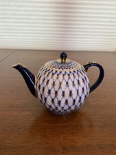 RARE VTG Lomonosov Cobalt Net Porcelain Teapot W/22 Karat Gold Accents 7.5"L