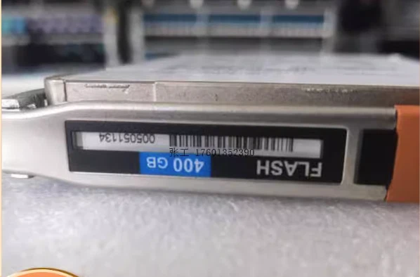 EMC 400GB 005051134 VNX5400 V4-2S6FX-400 SSD SAS 2.5" SFF SSD Solid State Drive - Image 2 of 2