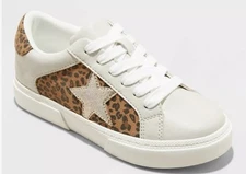 NEW Art Class Girls Kaitlyn Lace Up Fashion Low Top Court Sneakers Leopard Sz 2