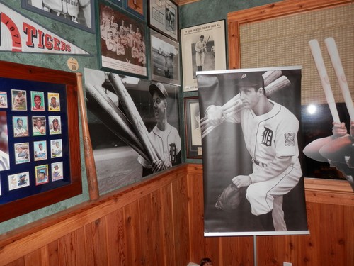 Roberto Clemente Pittsburgh Pirates Vinyl Photo Banner 4' x 2.5' SLIDING COLOR ! - Picture 8 of 24