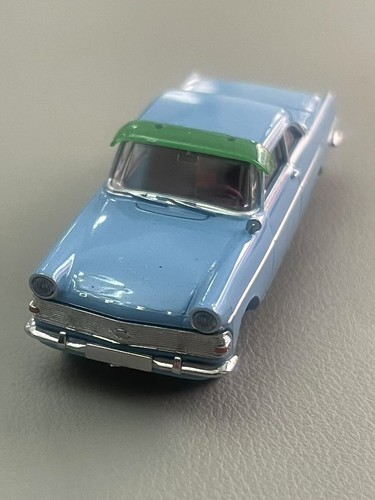 BREKINA 1/87 Plastic car model Opel Rekord P2 Bule - Picture 3 of 7