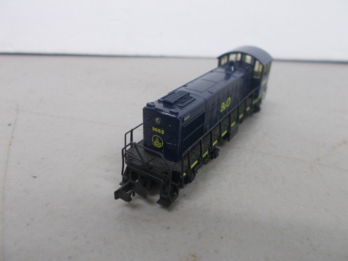 ARNOLD # 5028 ~ B & O - BALTIMORE & OHIO S2 POWERED LOCOMOTIVE # 9053~N SCALE - Picture 3 of 8