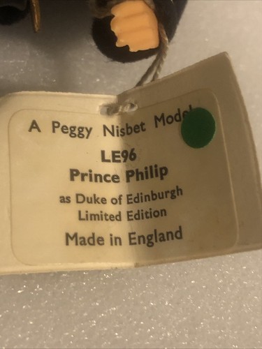 Disfraz Peggy Nisbet Muñeca de SAR el Príncipe Felipe Duque de Edimburgo Hecho en Inglaterra - Imagen 13 de 15