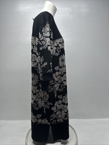 Top túnica Clara Sun Woo manga corta mini vestido elástico floral blanco negro grande - Imagen 3 de 7