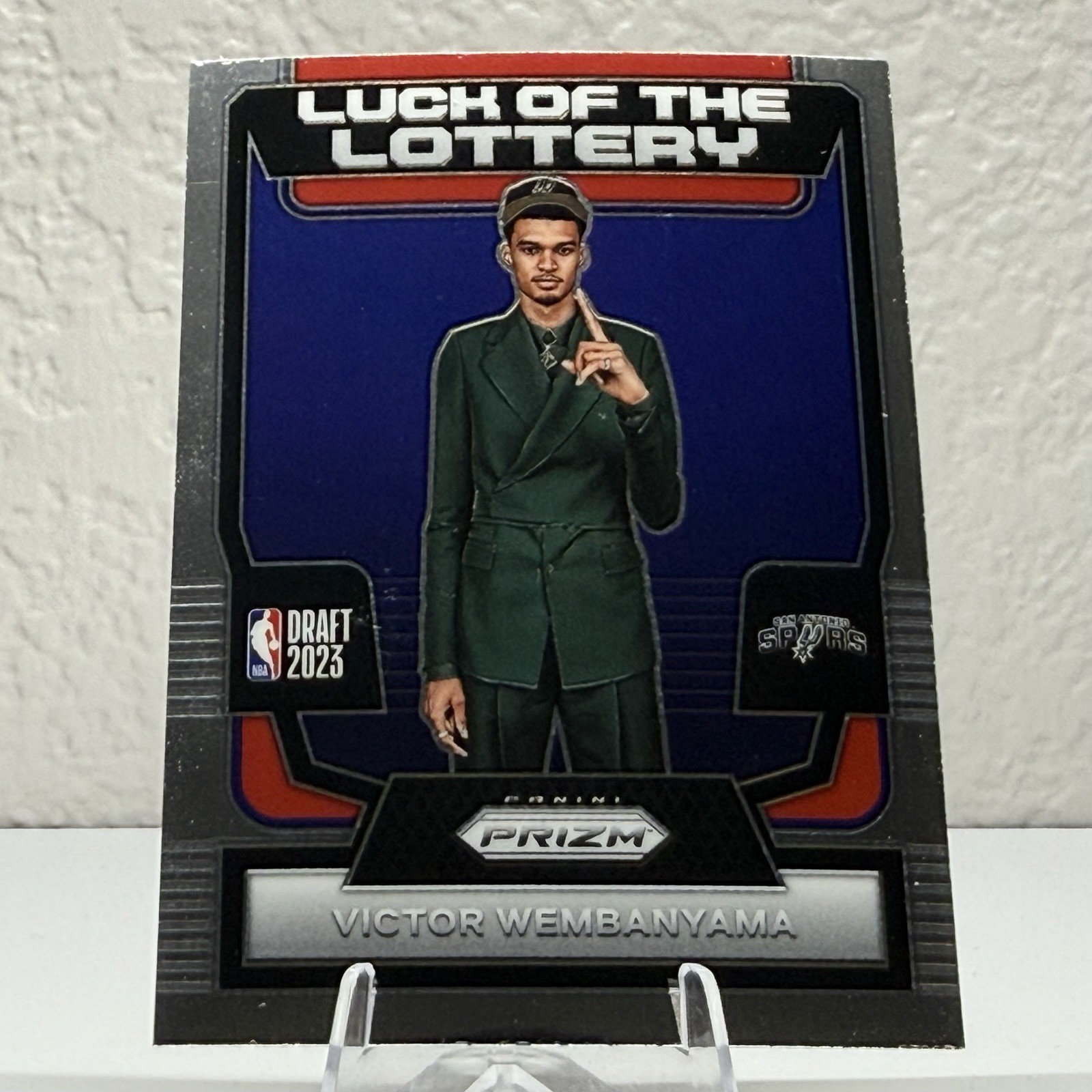 2023-24 Panini Prizm Victor Wembanyama #7 RC Luck Of The Lottery - ROOKIE