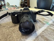 Canon T70 35mm SLR Film Camera 35-70mm Lens