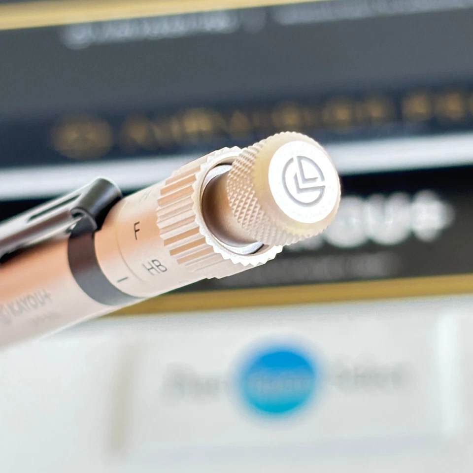 Lápiz de dibujo Kayou + AimVision PRO 0,5 mm latón titanio oro Japón - Imagen 3 de 4