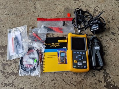 FLUKE 43B Power Quality Analyzer Multimeter mit neuem Akku