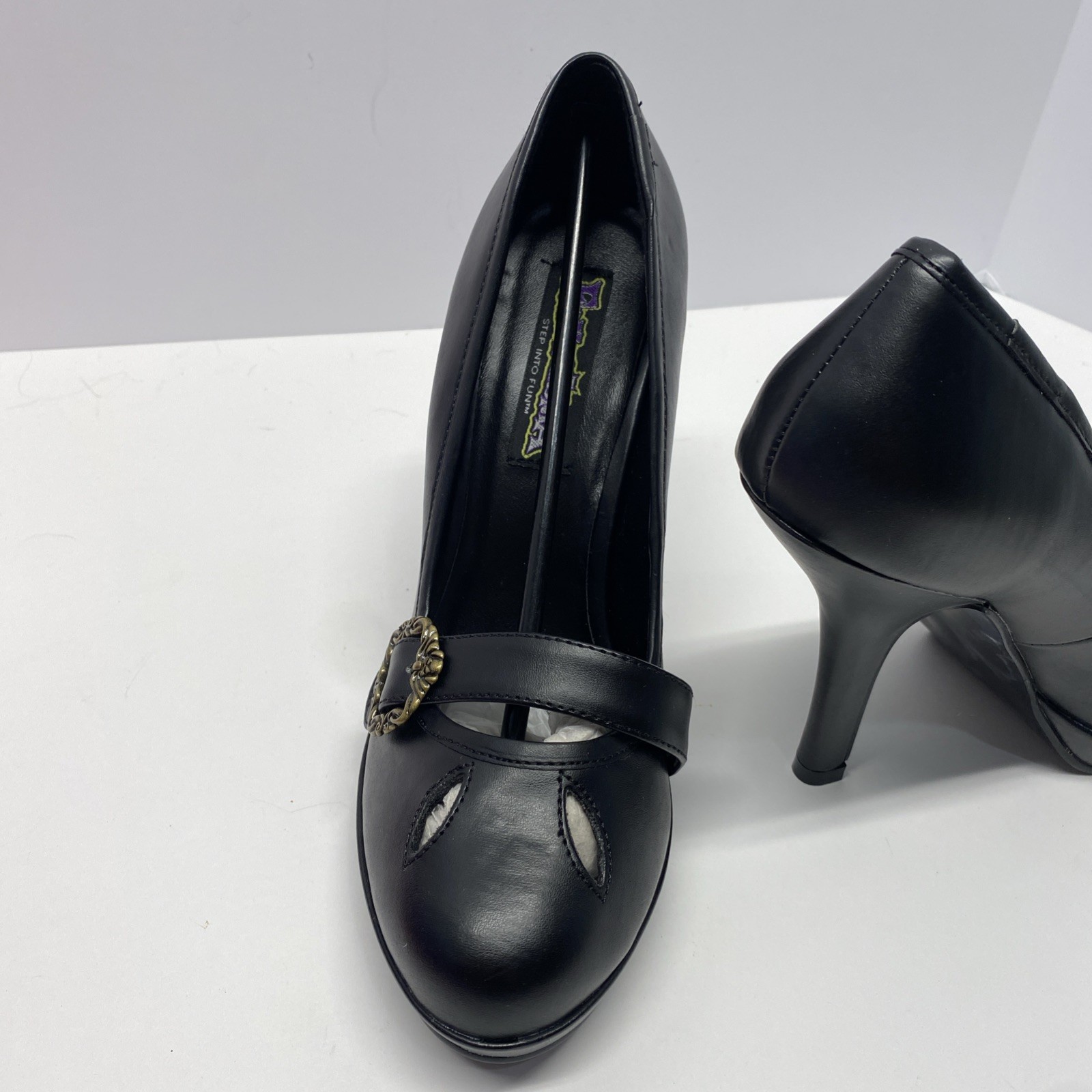 Funtaisma Heel Shoes Womens Size 9 Black Cream Buckle Fun Dress Shoe NEW