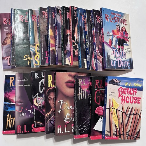 Lot 21 RL Stine (13) Fear Street & 8 More 1st Ed Paperback Beach House Nice!