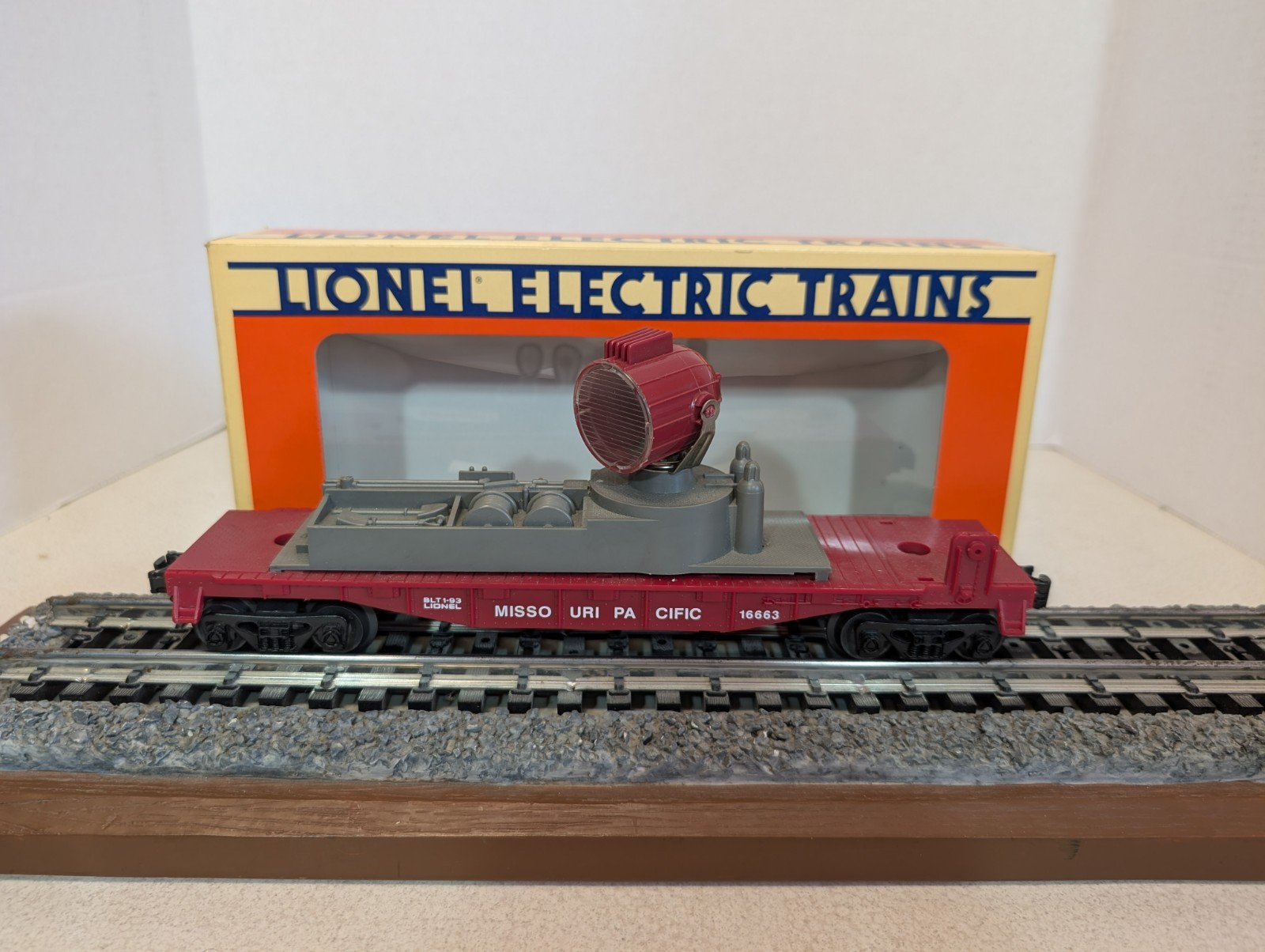 Click here to see eBay Auction