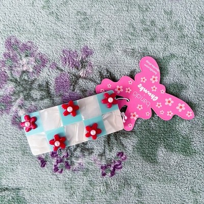 Chunks x Ban.do Checkered Flower Pearl Embellished Hair Clip    