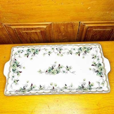 Burton & Burton Serving Tray Grape Vine Scalloped Edge 12'' x 6''